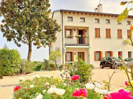 Hotel Foto: Le Vigne di Annalisa Sweet Relax Rooms in Unesco Prosecco D.o.c.g.