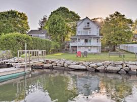 Hotel fotografie: Mystic-Noank Waterfront Rental with Shared Dock!