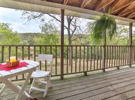 מלון צילום: Historic Bruno Hampton Creek Hideaway on 2 Acres