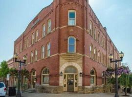 Hotel Photo: Downtown St Clairsville apartment #206