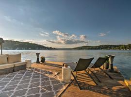 Fotos de Hotel: Waterfront Harveys Lake House with Private Dock!