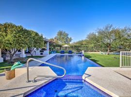 호텔 사진: Lavish Paradise Valley Home with Sports Court and Pool