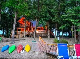 A picture of the hotel: Remote Cabin on 30 Acres with Dock and Private Lake!