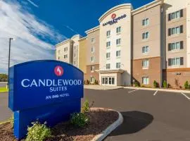 Candlewood Suites Cookeville, an IHG Hotel، فندق في كوكفل