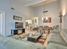 Near Mt Airy Casino Mount Pocono Condo with Balcony, hotel v destinaci Mount Pocono