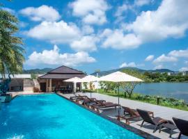 รูปภาพของโรงแรม: Wingen Chalong Pool Villa