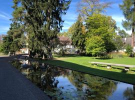 Boutique Hotel Zum Oberjäger, Schloss Lackenbach, hotel in Lackenbach