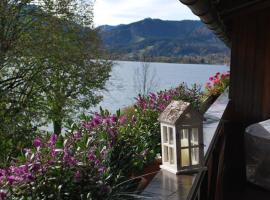 Sonniges Appartement am Tegernsee, hotel v destinaci Gmund am Tegernsee