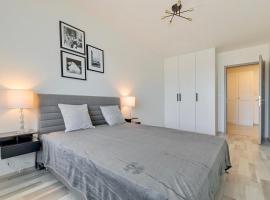 Hotel fotografie: Bright, spacious new 2 rooms apartment, 60 m2