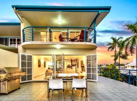 ホテル写真: Beachfront Luxury Villa