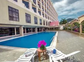 Hotel Grand Continental Langkawi, hotel i Kuah