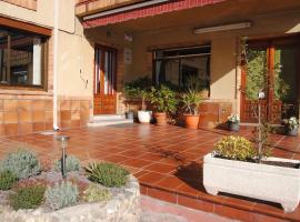 Hostal El Mirador, hôtel à La Lastrilla