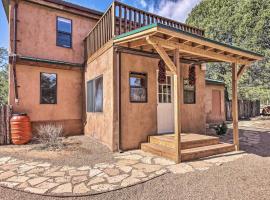 Hotel foto: Peaceful Rowe Home with Pecos Natl Park Views!