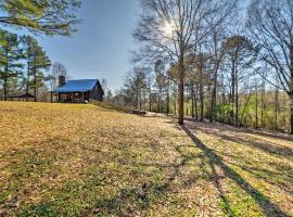 صور الفندق: Secluded Cabin with Fishing Pond near Hunting!