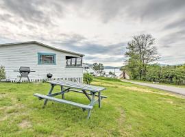 מלון צילום: Newfound Lake Studio BBQ, Fire Pit and Beach Access