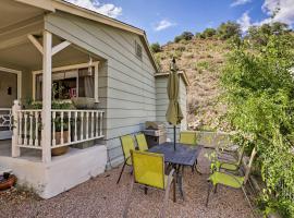 Фотография гостиницы: Bisbee Home with Private Parking and EV Charger!