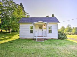 Фотография гостиницы: Ferndale Cottage on Private 20 Acre Farm!