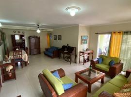 Gambaran Hotel: Spacious Apartment Near Of It All