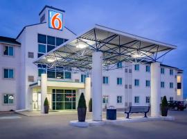 Фотография гостиницы: Motel 6-Saskatoon, SK