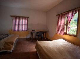 होटल की एक तस्वीर: Hostal Checruz, Todos Santos Cuchumatán