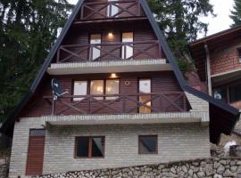 KUĆA NENO、ヴラシチのホテル