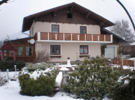 Fotos de Hotel: Ferienwohnung Grimmingtor