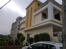 Hotel fotografie: Guest@home, 155-156, H, SBS Nagar, Top Street