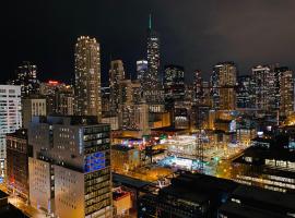 Hotel Photo: Best view, location and coziness in River North!
