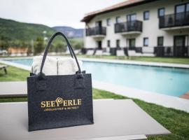 Hotel Landgasthof Weingut Seeperle, hotel em Caldaro