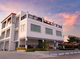 Munruk Hostel、プラチュワップキーリーカンのホテル