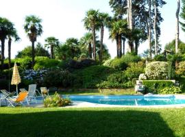 Foto do Hotel: B-Splendida villa bifamiliare con piscina condivisa con un altro appartamento