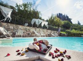 Hotel Photo: Villa Nuba, residenza del Pinturicchio con terrazza panoramica privata, camino a legna,jacuzzi