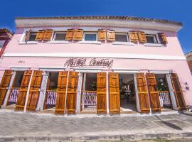 Hostel Central São Sebastião, hotel v destinaci São Sebastião