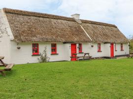 A picture of the hotel: No. 10 Tipperary Thatched Cottage, Nenagh