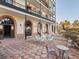 Hotel Photo: Pleasant Holiday Home in Mijas with Terrace