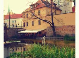 Fotos de Hotel: Apartmány V Mlýnské strouze