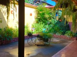 A picture of the hotel: Casa estilo colonial 365 días del año disponible