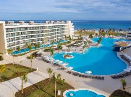 Ocean Coral Spring Resort - All Inclusive, hotel em Falmouth