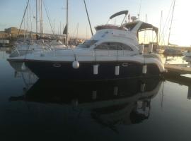 Fotos de Hotel: Luxury Boat