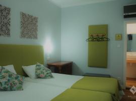 Hotel Photo: Dona Maria