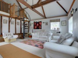 Foto di Hotel: Holiday Home The Hen Farmhouse