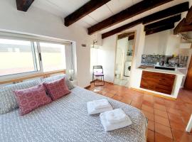 Hotel Photo: Loft con terraza en calle Beneficencia