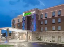 Holiday Inn Express Moline - Quad Cities Area, an IHG Hotel، فندق في مولين