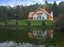 Fotos de Hotel: Alirét Vadászház