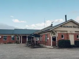 Makikihi Country Hotel