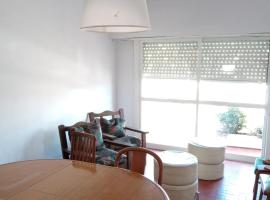 A picture of the hotel: Alquilo Hermoso Departamento 3 Ambientes