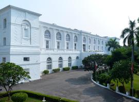 Фотография гостиницы: Maidens Hotel New Delhi