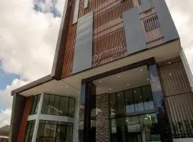 SJ Miracle Hotel