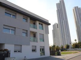 Foxxy Luxury Apartments, hotel in Skopje