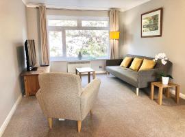 Фотография гостиницы: Perfect 2 bed Surbiton Apartment